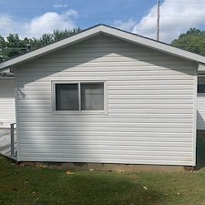 Amazing-House-Washing-Deck-Cleaning-Transformation-in-Connersville-Indiana 13
